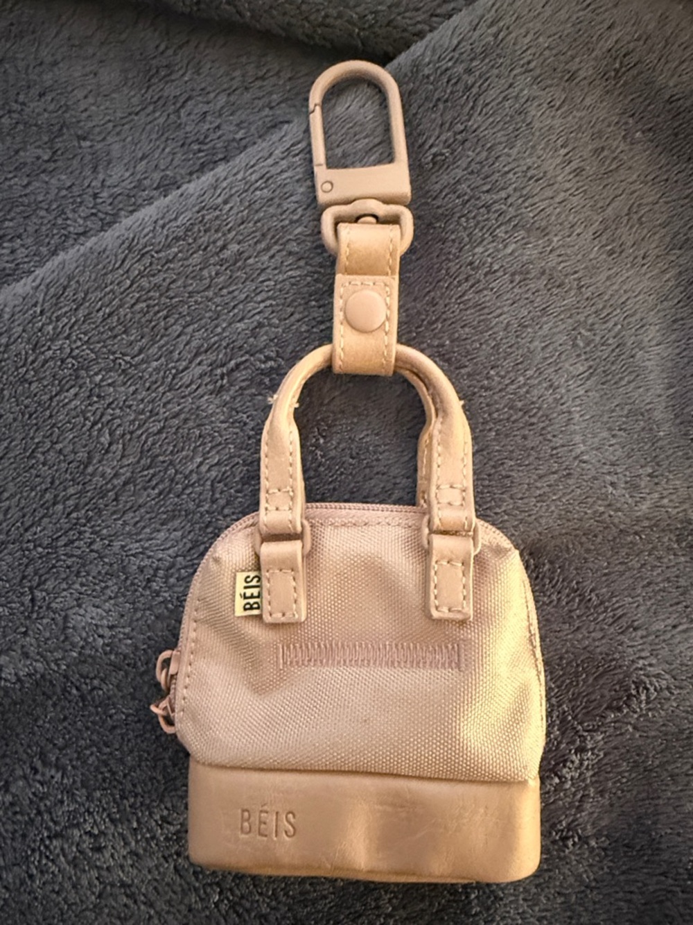 BEIS weekender bag charm in Atlas Pink